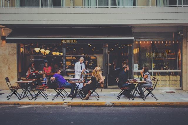 Total Wine Etiquette: Manners, Part 3 - Restaurants